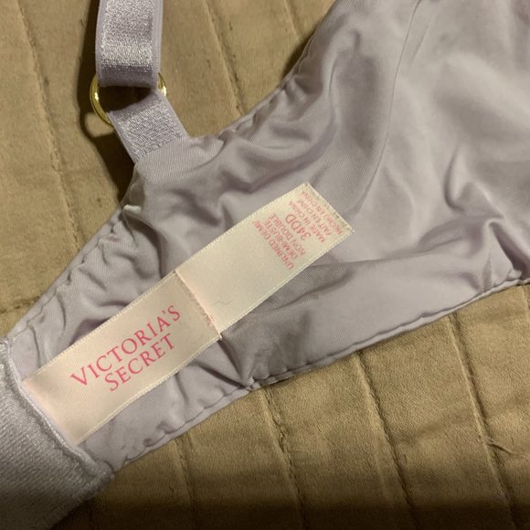 Victoria's Secret Unlined Pink and Lavender 34DD Demi Bra and Small Panty Set - Picture 5 of 8
